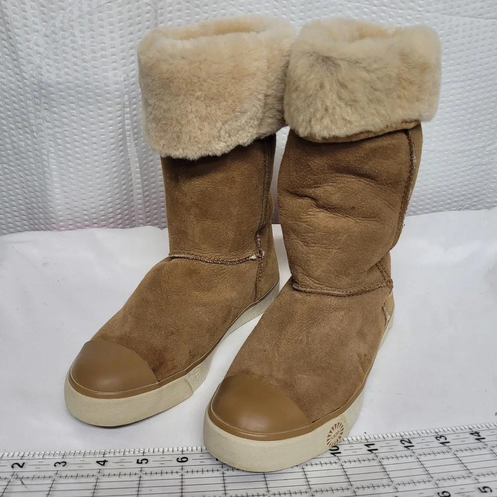 UGG Australia Chestnut Suede Shearling Sneaker Boots Rubber Toe Cap 5034